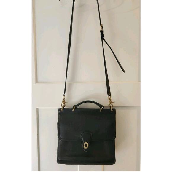 Vintage 93 CLASSIC WILLIS COACH Bag 9927 Black Leather Brass Turn Lock Hardware - Picture 4 of 7